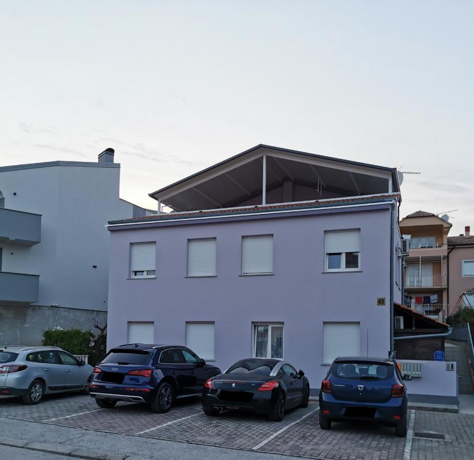 Apartment Melli Pula Luaran gambar
